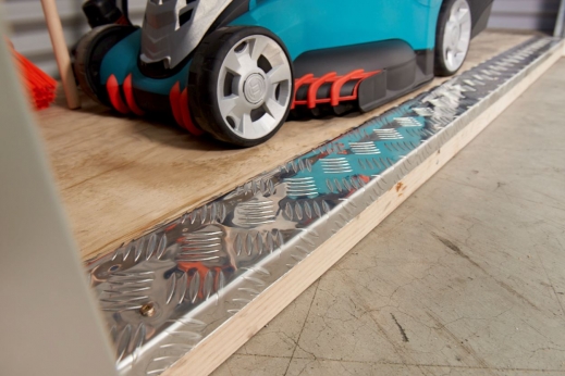 Ply floor